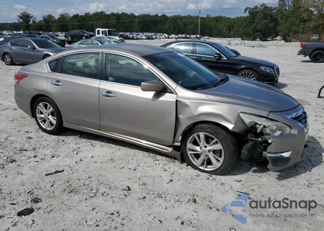 2013 Nissan Altima 2.5 z USA, uszkodzony, nr VIN 1N4AL3AP9DN429256